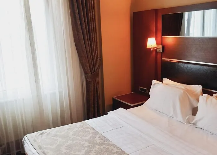 Dream Hill Business Deluxe Hotel