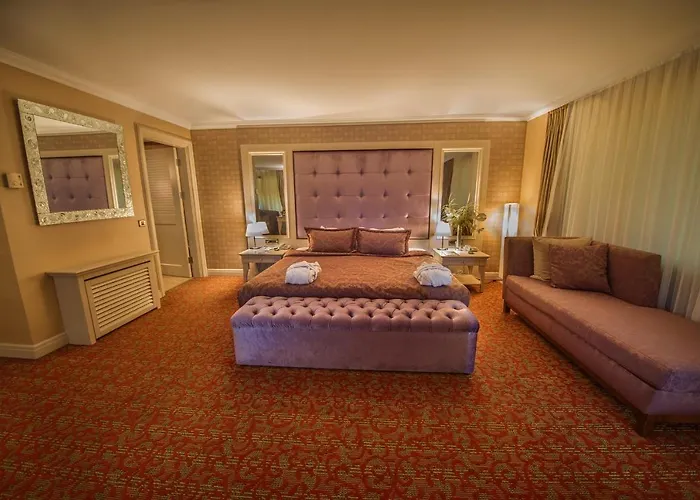 Dream Hill Business Deluxe Hotel 4*