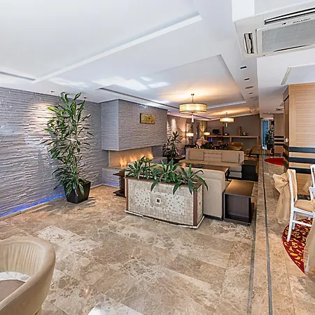 מלון Dream Hill Business Deluxe 4*