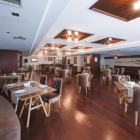 Dream Hill Business Deluxe Hotel