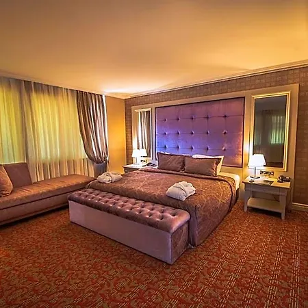Dream Hill Business Deluxe Otel 4*
