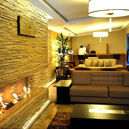 מלון Dream Hill Business Deluxe 4*